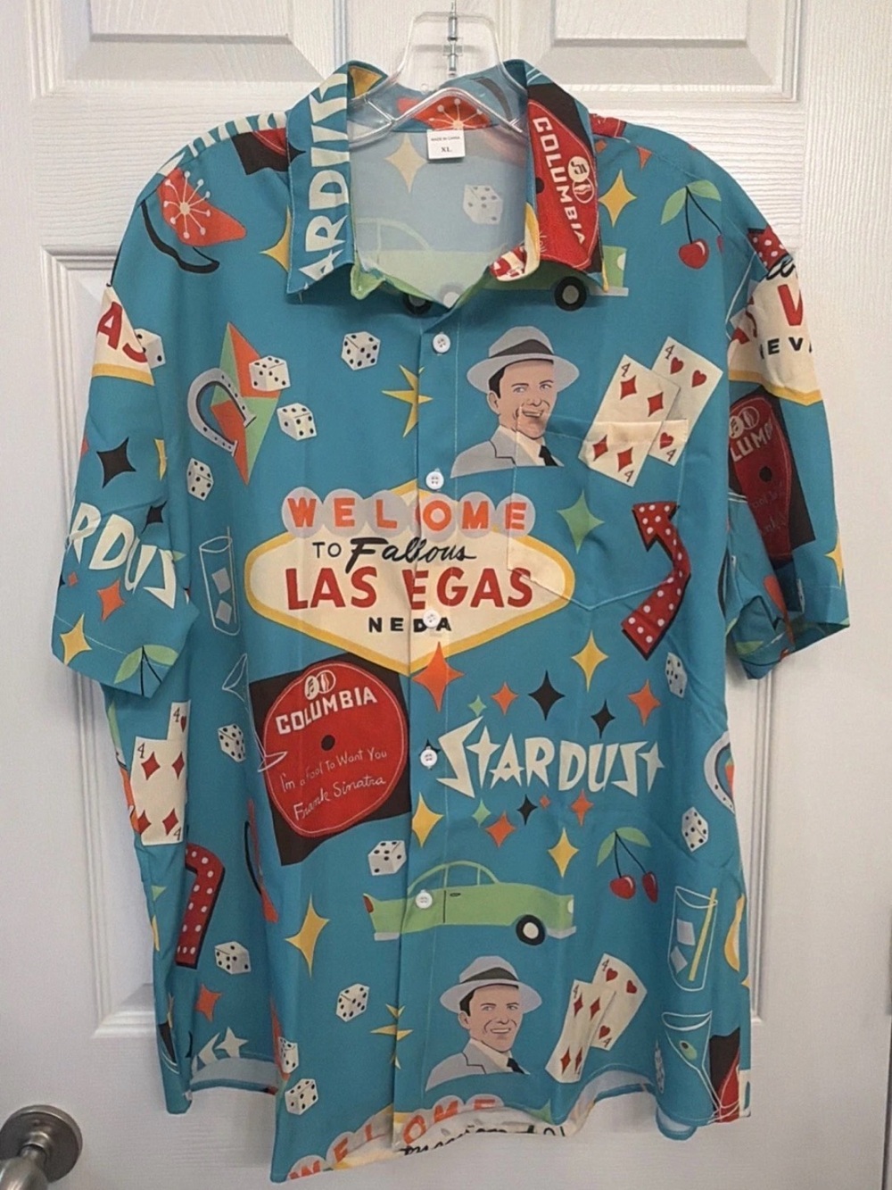 Men’s Button Down Collared Shirt Las Vegas Hotel Casino Themed XL Retro Style